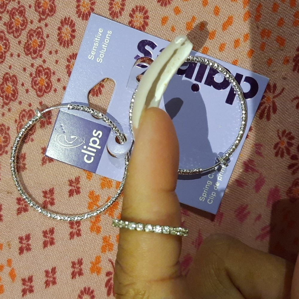 NWT Diamond Cut Sensitive Solutions Ears clip on Non Pierced Large hoop Earrings